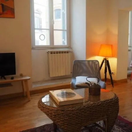Terrace On The Monuments Of Apartment Rom