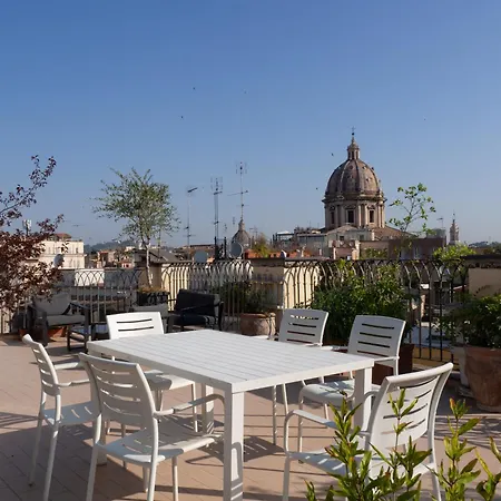 Terrace On The Monuments Of Apartman
