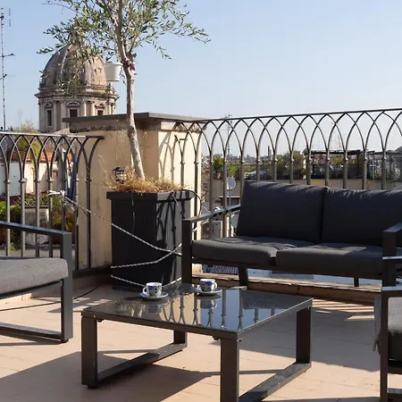 Terrace On The Monuments Of Apartman *