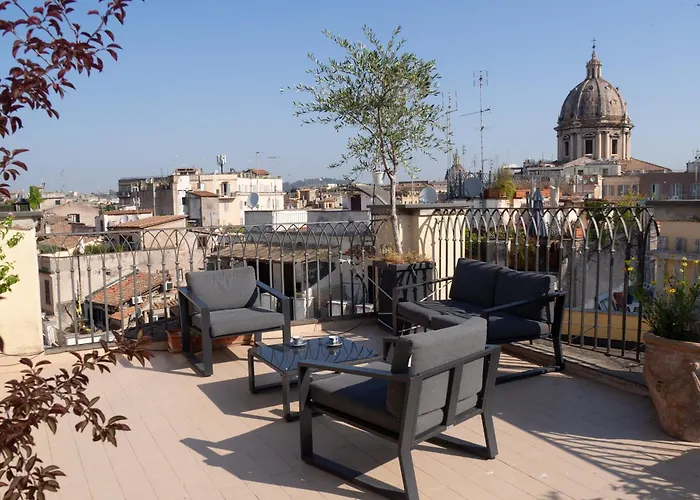 Terrace On The Monuments Of Řím